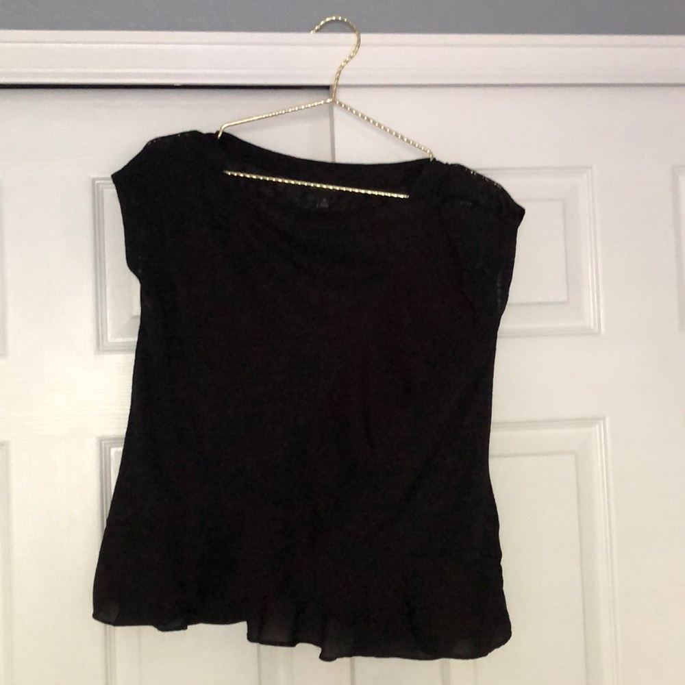 Banana Republic ruffled tee